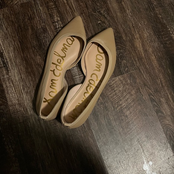 Sam Edelman Beige Pointed Flats - Picture 3 of 4